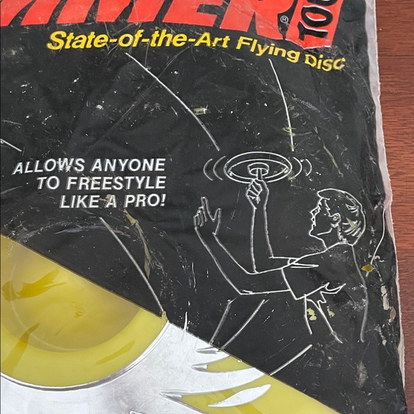 Vintage Spin Jammer 1000 Yellow Flying Disc New in Bag - Picture 2 of 7